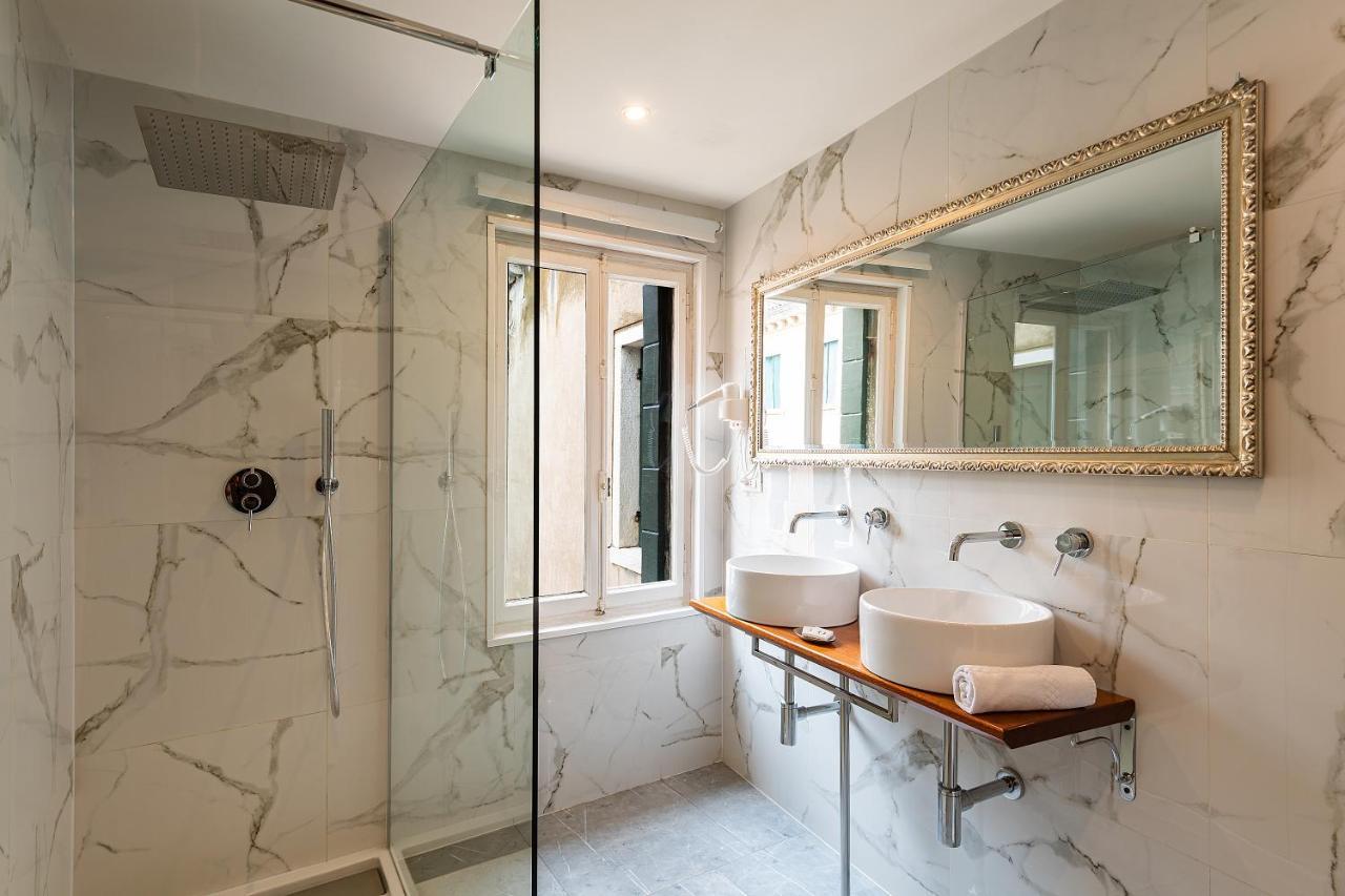 Domus Superior Hotel Венеция Екстериор снимка
