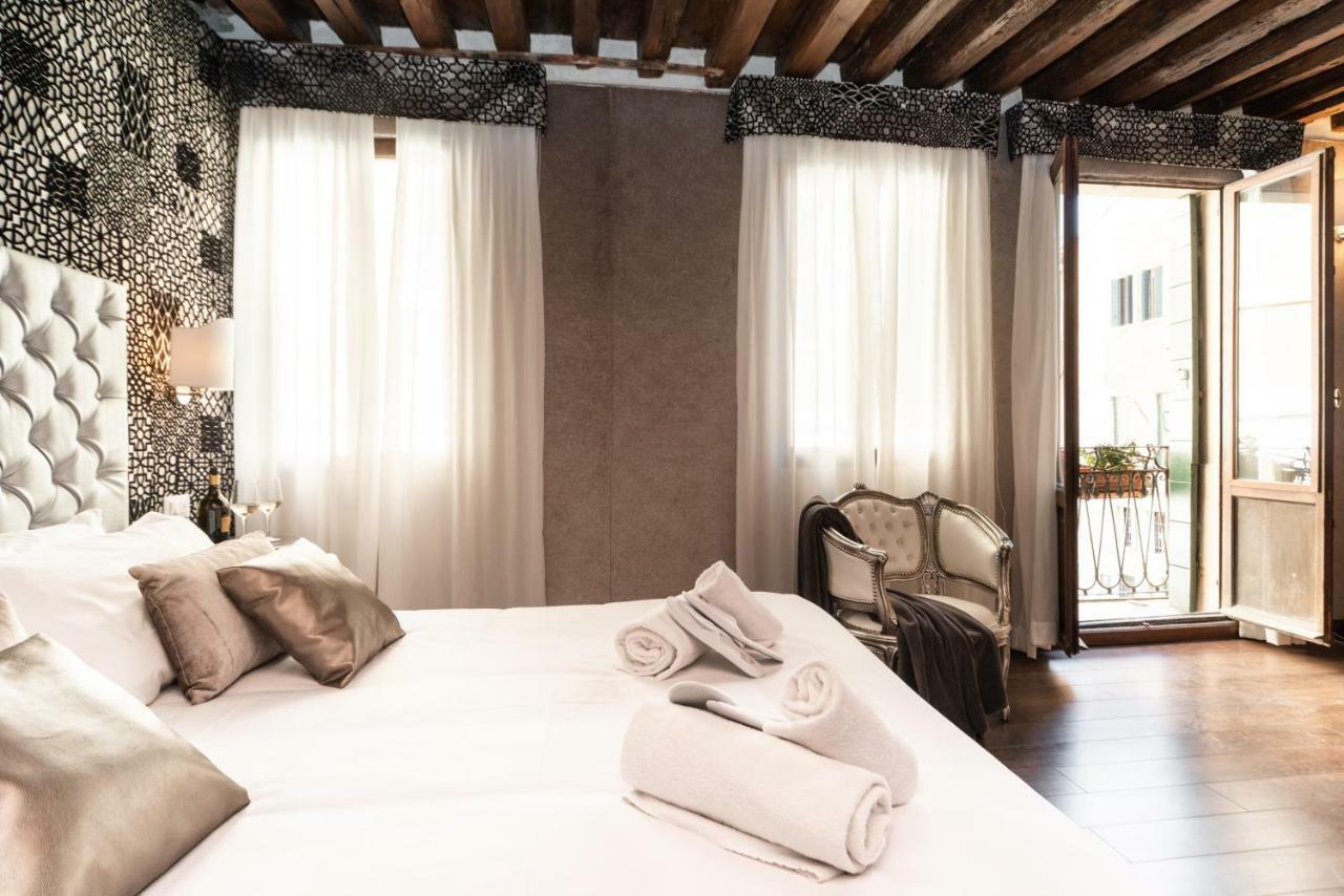 Domus Superior Hotel Венеция Екстериор снимка
