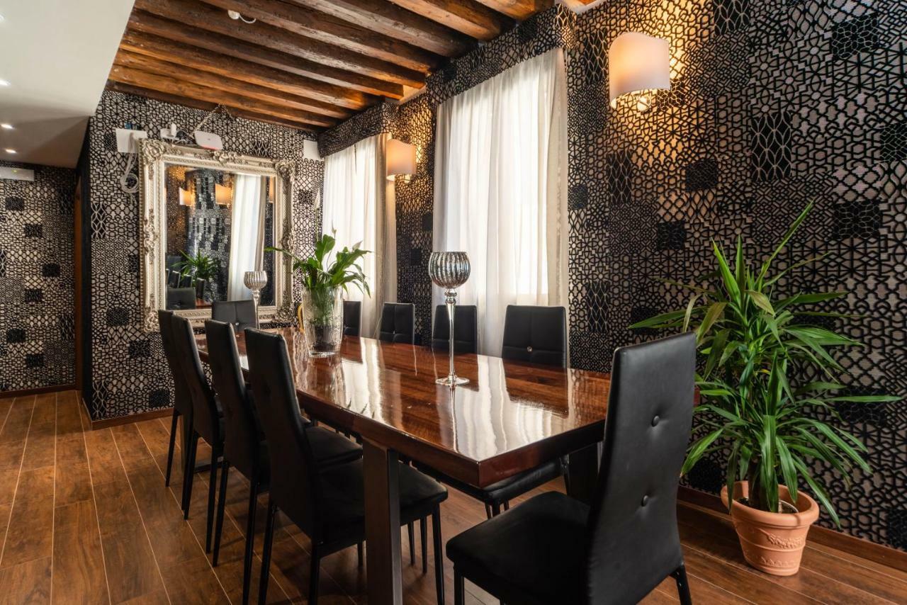 Domus Superior Hotel Венеция Екстериор снимка